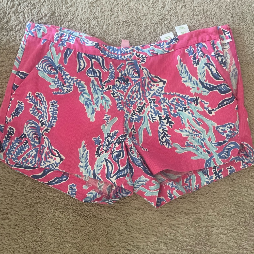 Lilly Pulitzer shorts. Size 4